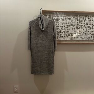 GAP Long Sleeve Gray Dress